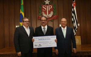 Alckmin entrega prêmio de R$ 1 milhão da Nota Fiscal Paulista para o Centro Social Nossa Senhora da Penha