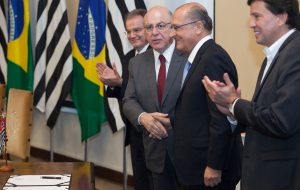Alckmin autoriza quase R$ 30 milhões para estradas rurais e Casas da Agricultura