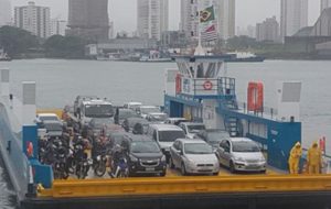 Dersa antecipa entrega de balsa na Travessia Santos/Guarujá