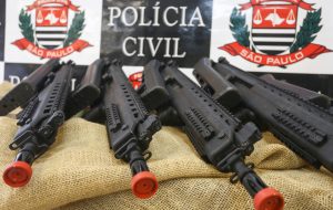 Governo de SP compra 700 submetralhadoras para a Polícia Civil
