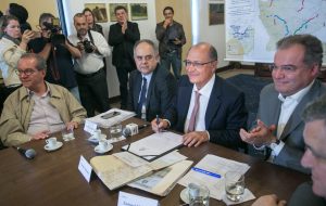 Governador Geraldo Alckmin anuncia licitação para duplicar a SP-250