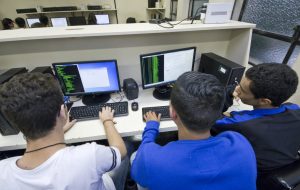 Estado de SP possui mais de 200 unidades de Escolas Técnicas