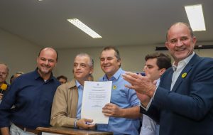 Márcio França assina convênios de infraestrutura urbana para região de Assis