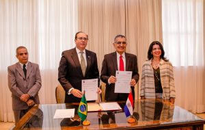 USP desenvolve cursos de especialização para engenheiros do Paraguai