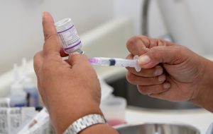 Curso técnico de Enfermagem das Etecs ajuda a imunizar população de SP