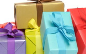 Ipem-SP alerta sobre cuidados na compra de presentes para o Dia dos Namorados 