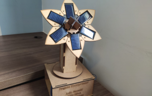 Inspirados em girassóis, alunos criam placa fotovoltaica móvel