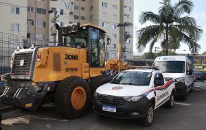 Governo de SP entrega 36 veículos e maquinários para a região metropolitana