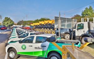 Governo de SP entrega 122 veículos e equipamentos para a região de Araraquara