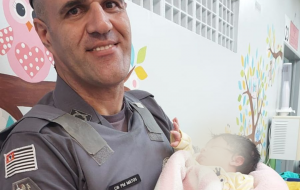 Recém-nascida engasgada é socorrida por policiais militares na Zona Sul de SP
