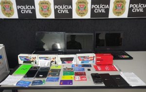 Polícia prende grupo especializado em roubo com sequestro de vítimas na Grande SP