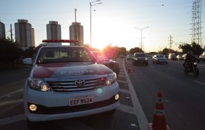 Semana de Trânsito: megaoperação em SP retira das ruas carros mal conservados