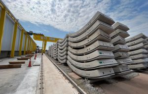 Metrô inicia operação de nova fábrica de anéis de concreto para túneis da Linha 2-Verde