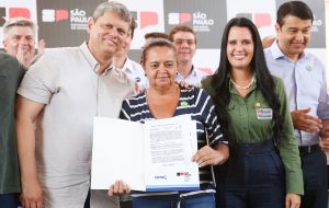 SP regulariza mais de 1 mil imóveis de famílias de baixa renda no Vale do Paraíba