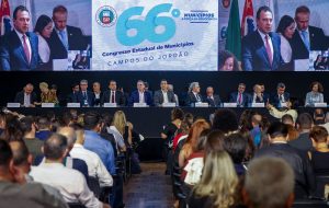 Governo de SP lança guia de atração de investimentos aos municípios