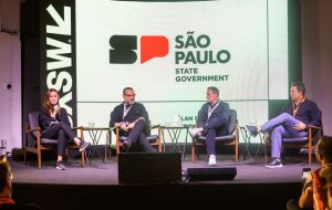 Governo de SP debate o impacto social da comunicação pública na Casa São Paulo, no SXSW