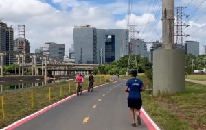 Governo de SP implementa ciclovia provisória no Parque Bruno Covas