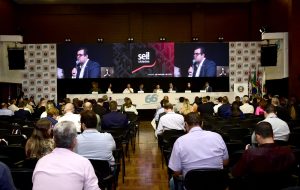 Governo de SP finaliza Congresso de Municípios com quase 100 adesões no SEI Cidades