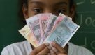 Educação financeira: Mais de um milhão de alunos vão aprender a lidar com o dinheiro
