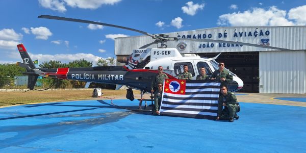 Apoio do Governo de SP a desabrigados no RS é ampliado com helicóptero Águia
